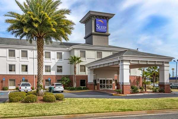 Sleep Inn & Suites