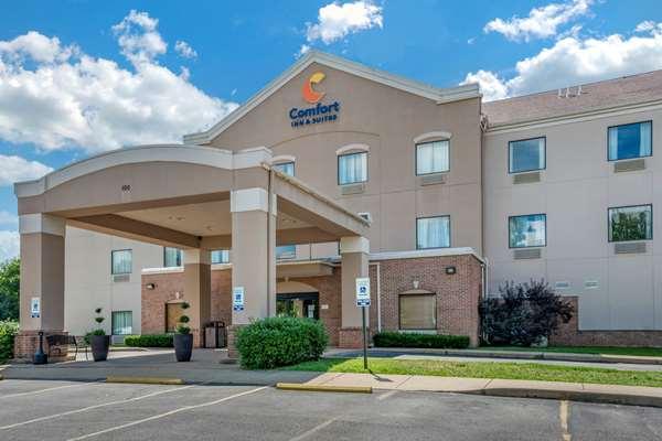 Comfort Inn & Suites St. Louis-O'Fallon