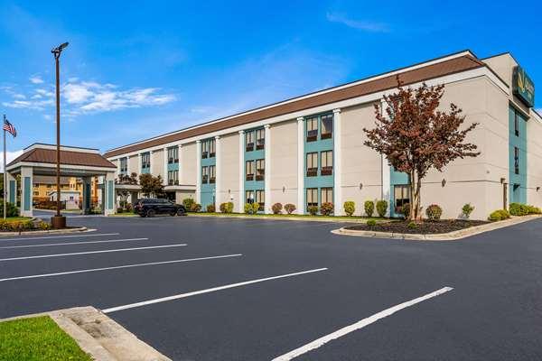 Quality Inn Jacksonville near Camp Lejeune