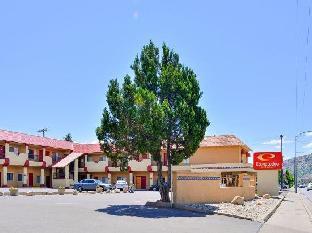 Econo Lodge  Inn & Suites