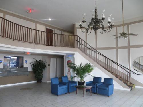 Regency Inn & Suites