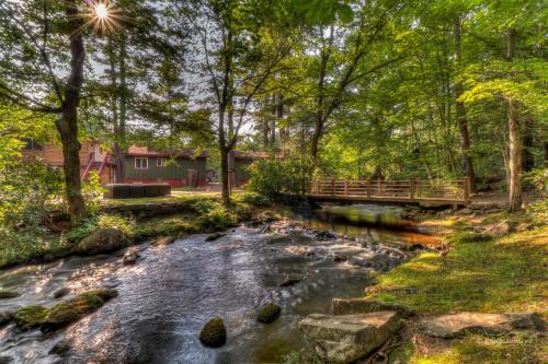 Magnolia Streamside Resort