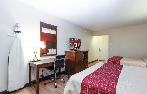 Evergreen Inn & Suites Portland Airport