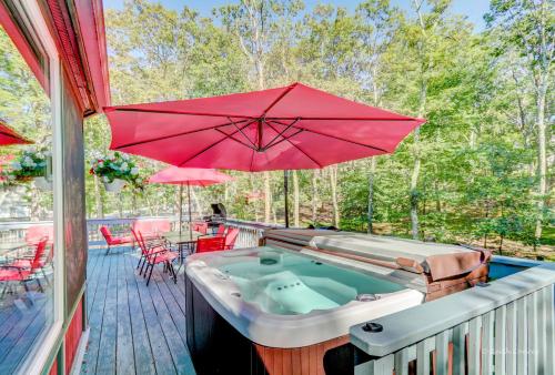 *** Pocono Bliss Home  Hot Tub SaunaSkiLakes 1H30M to NYC