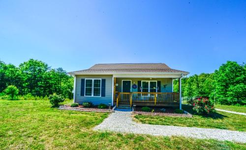 Ivyann's Cozy Cottage/Asheville/Lake Lure NC