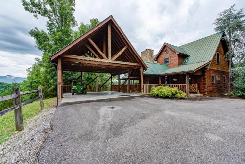 Douglas Lake Hilltop Hideaway