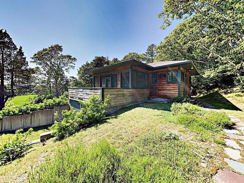 Cape Cod Cottage on the Bay