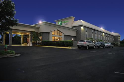 Holiday Inn Express Stephens City