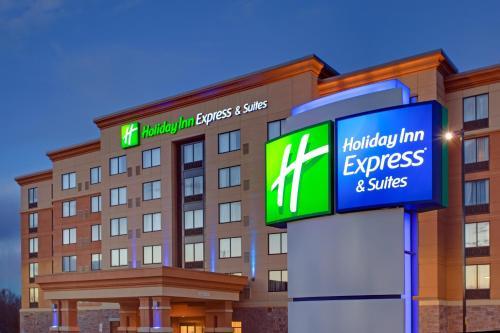 Holiday Inn Express Hotel & Suites Ottawa West-Nepean