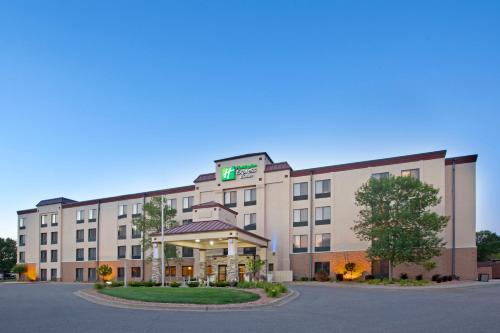 Holiday Inn Express & Suites Eden Prairie - Minnetonka, an IHG Hotel