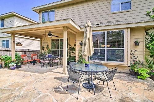 Home with Patio Mins to SeaWorld&Lackland AFB!