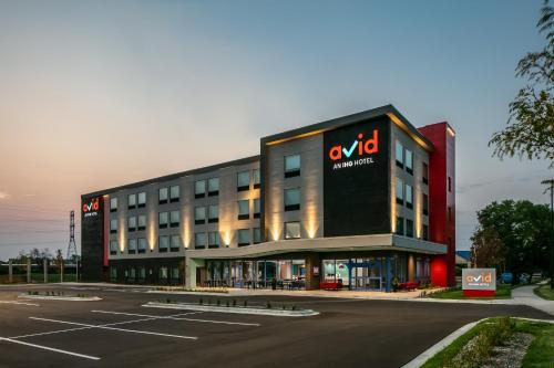 avid hotel Roseville-Minneapolis North, An IHG Hotel