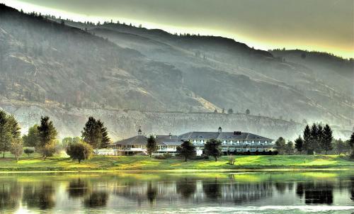 South Thompson Inn & Conference Centre