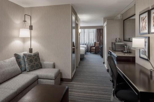 DoubleTree Suites by Hilton Minneapolis Downtown