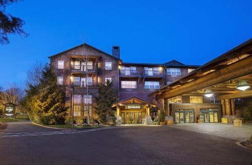 Heathman Lodge