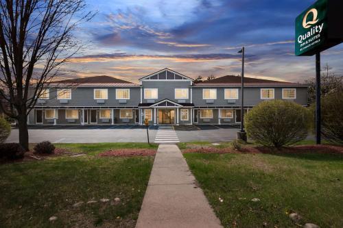 Red Roof Inn Glens Falls - Lake George