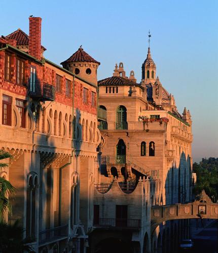 Mission Inn Hotel & Spa