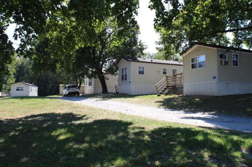 Circle M Camping Resort Wheelchair Accessible Park Model 24