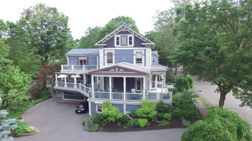 Chesley Road Bed and Breakfast