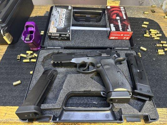 My New CZ75 SPO1 awesome  pistol shot 260 rounds flawlessly thru pistol.