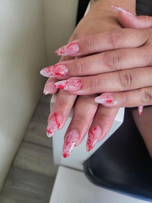 Ari Nails