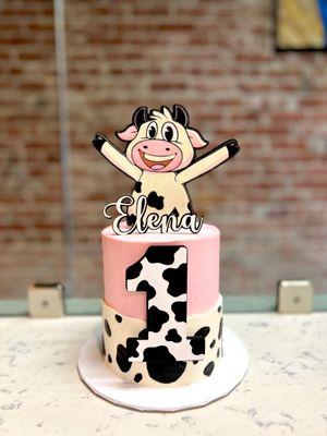 La Vaca Lola Birthday cake