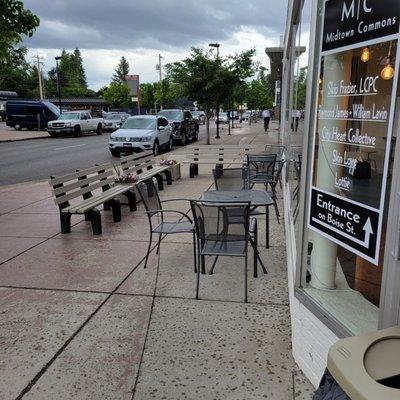 Some nice outdoor seating