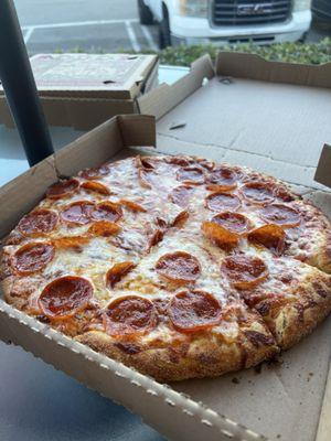 Medium pepperoni pizza