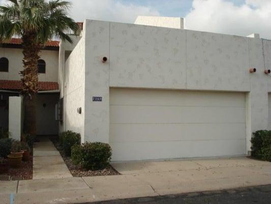 7760 N 19 DR, Phoenix, 
: 3 BEDROOM 2 BATH TOWNHOUSE. 1 BEDROOM DOWN AND 2 UP. MASTER BEDROOM WITH WALK-IN CLOSETS...