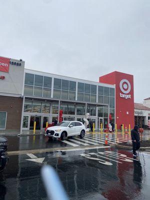 Target front entrance @San Fernando location