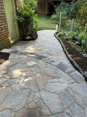 Natural looking paver patio