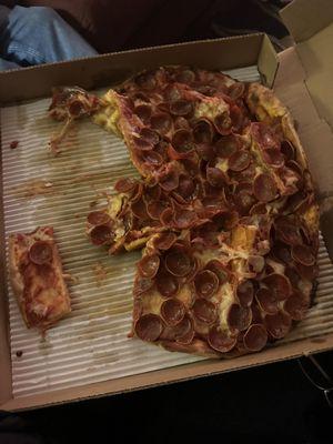 Large Pepperoni Pizza