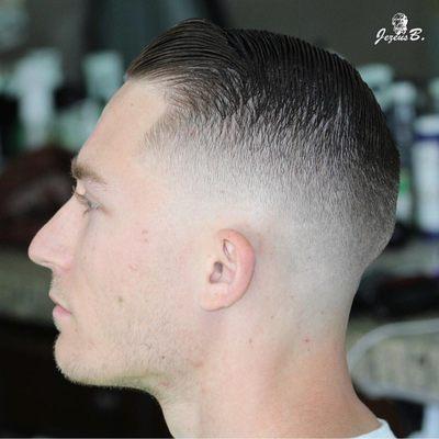 Haircut by Jesus je_zeus_tha_barber.