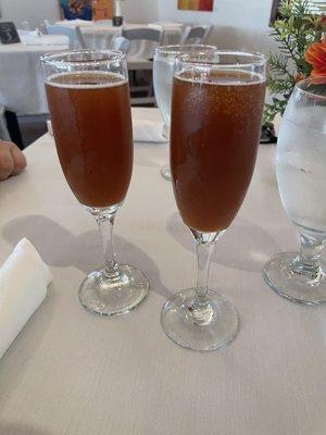 Fruit tea mimosas