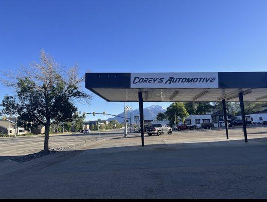 Coreys Automotive main sign.