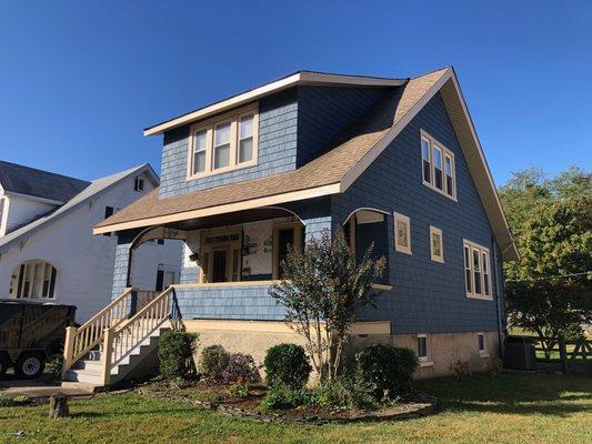 Progress pic, Portsmouth cedar shake, vinyl siding, exterior portfolio, insulated siding, regatta blue