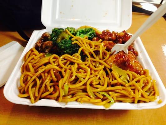 Lo-mein, sesame chicken, and mix vegetables