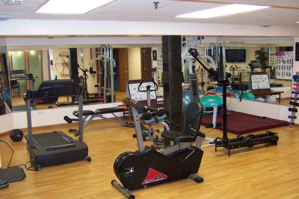 Physical  Therapy  room  in  Rockford  practice .