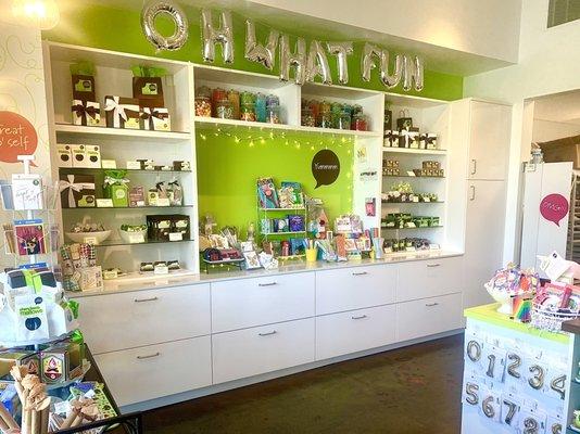 A tiny little candy store+ started by a local Mercer Island resident. Shop here for self or as gifts.