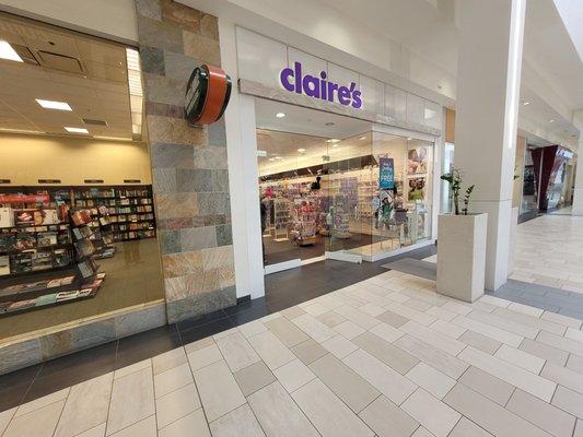 Claire's