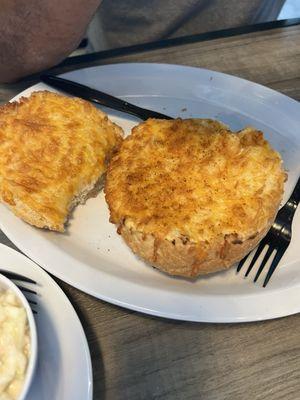 Crab dip bread bowl