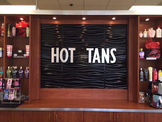 P&J's Hot Tans