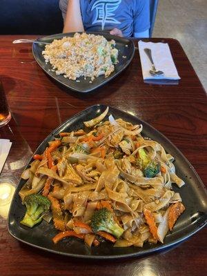 Yummy Drunken Noodles and Thai Fried Rice with Scallops