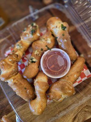 Garlic knots