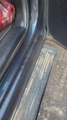 This is my running board after wash.  Did they not see this?