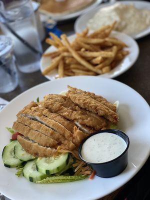 Chicken Strip Salad w/Fries