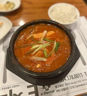 Kimchi jjigae- lunch special