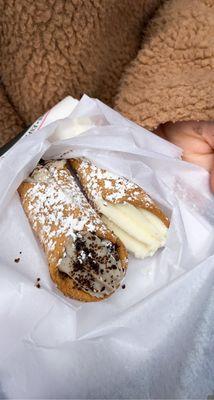 Cannoli's