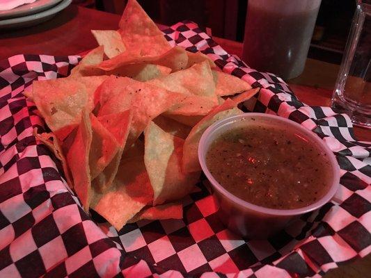 Chips and salsa. Salsa has a nice kick to it. Chips were freshly made from homemade tortillas.