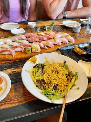 Tuna, black snapper, and red snapper with cold pork pasta